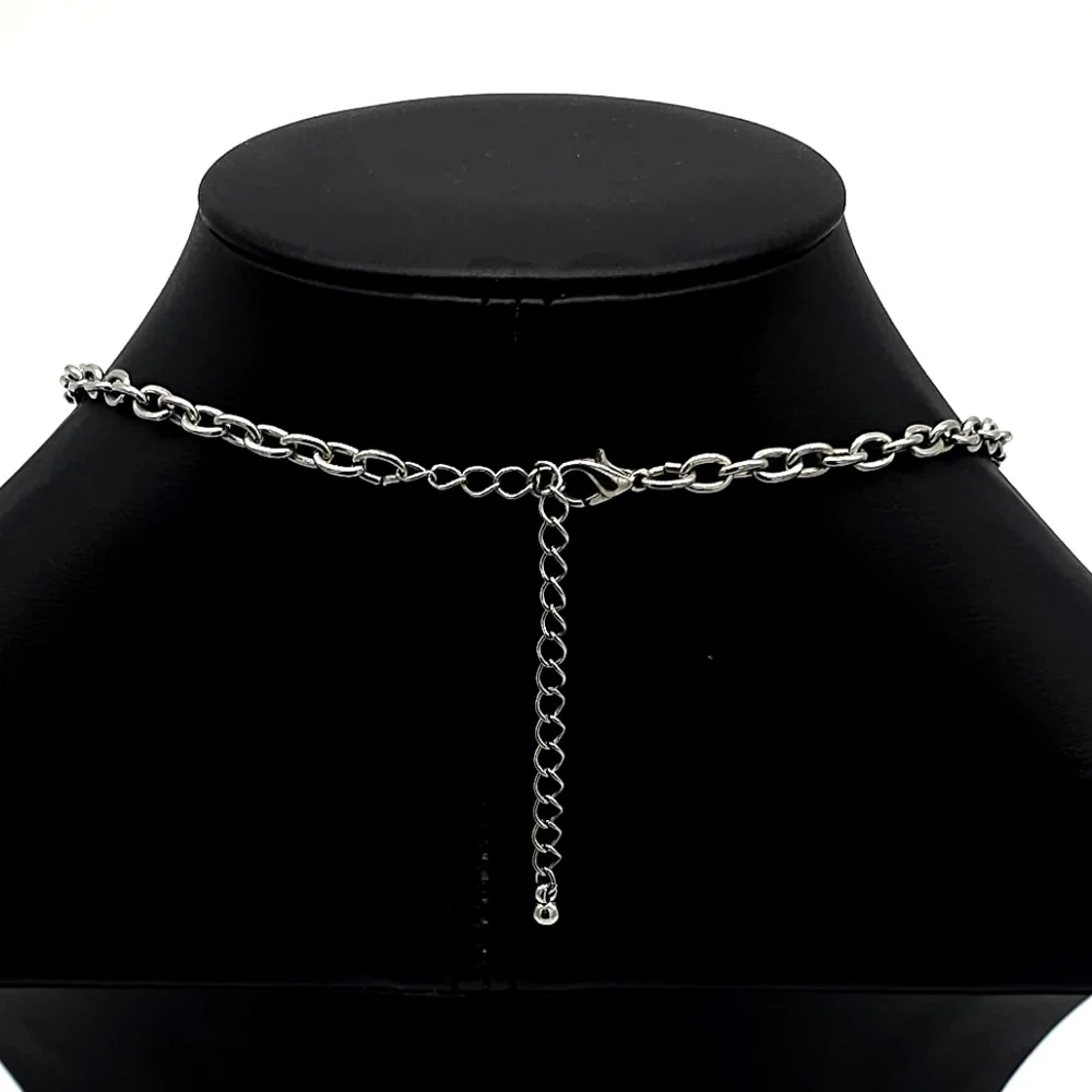 Unbranded Silver-toned Necklace‎ With  Black And Silver Flowers